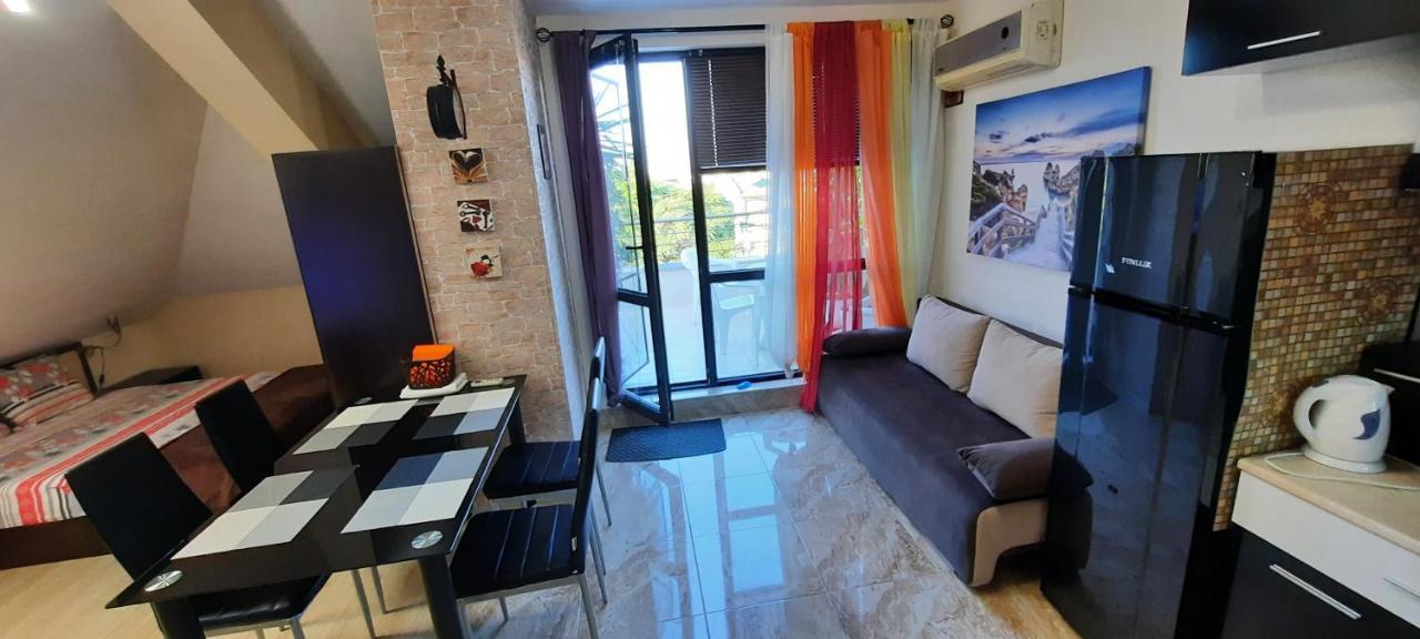 Студио Изгрев Burgas City Exterior foto