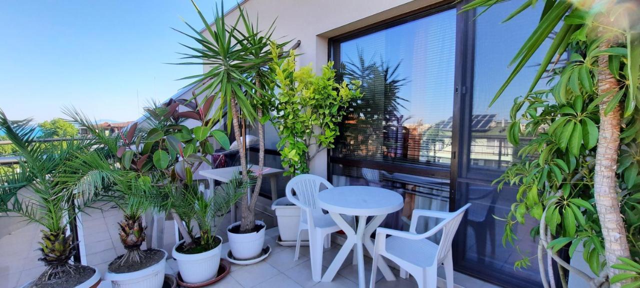 Студио Изгрев Burgas City Exterior foto