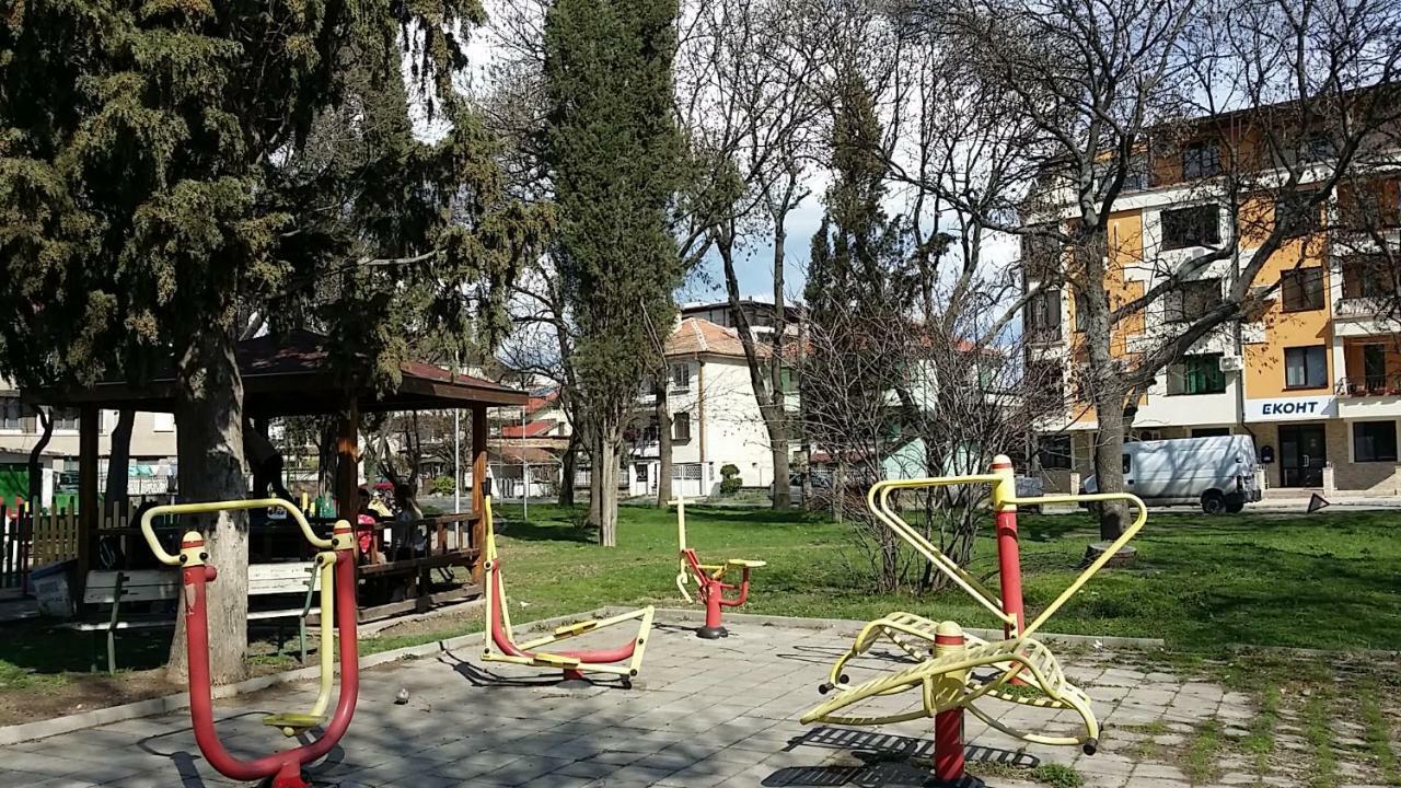 Студио Изгрев Burgas City Exterior foto